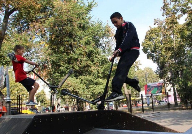Современный и с трамплинами: в Одессе открыли новый скейт-парк. Фото: Odessa.Online
