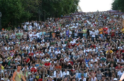 Многие люди хотят жить в Одессе.  Фото-segodnya.ua