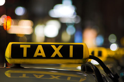 Езда на такси остается довольно дорогим удовольствием. Фото-gloss.ua