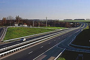 Кабмин одобрил проект строительства дороги и моста.
Фото - lb.ua.