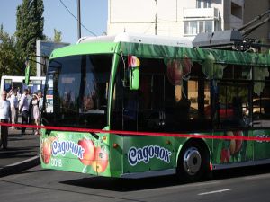Возвращения троллейбусов на улицу Щорса ждали больше двух лет. Фото-revisor.od.ua