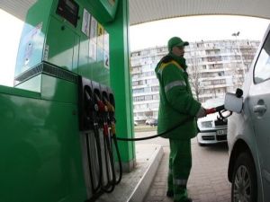 Бензин в Одессе уже несколько месяцев не меняется в цене. Фото-segodnya.ua