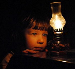 Некоторым одесситам сегодня лучше запастись фонариками и свечами. Фото - dialin.ru