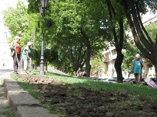 Одесские площади приводят в порядок. Фото: оdessa.ua.