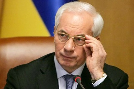 Азаров в Одессе пообещал, что разберется с проблемой запахов.
Фото - news2000.com.ua