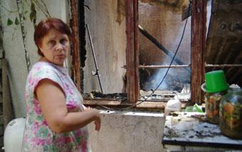 В комнатах дорогих домой сейчас  – обгоревшие стены и рухнувшая крыша. Фото с сайта: odessa.kp.ua.