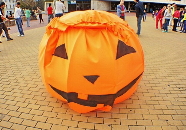 В Одессе на Хэллоуин проведут красочный арт-моб. Фото - culturemeter.od.ua