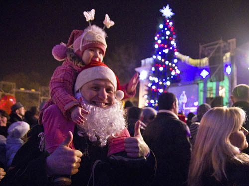 По традиции в новогоднюю ночь для одесситов устроят гулянья на Думской площади. Фото - weekend.od.ua