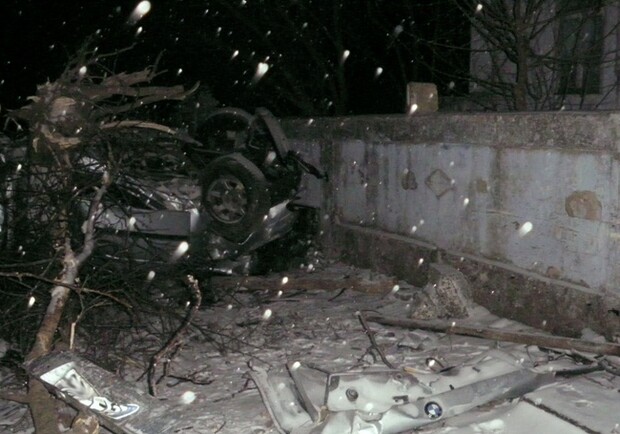 Водитель остался жив. Фото - пресс-службы ГАИ Украины.