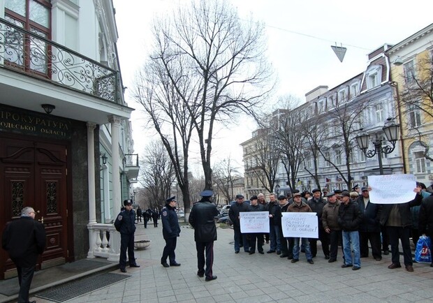 Одесситы перекрыли дорогу в центре города. Фото - dumskaya.net