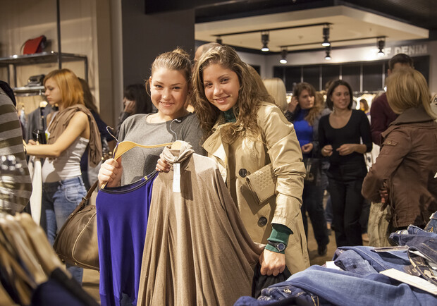 Одесские модницы получат возможность обновить гардероб со скидкой. Фото - riviera.com.ua