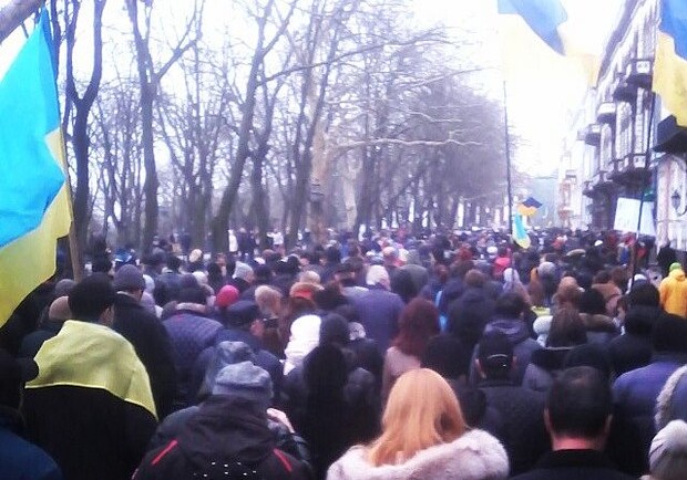 В Одессе огромная толпа людей выступает против действий России.
Фото - exorcist_oleja 