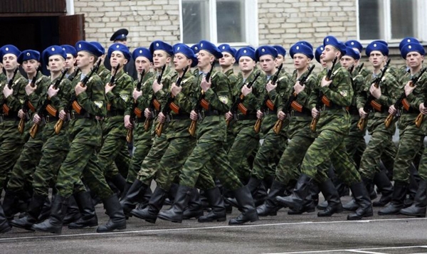 Украинская армия нуждается в топливе и обмундировании.
Фото - goodvin.info