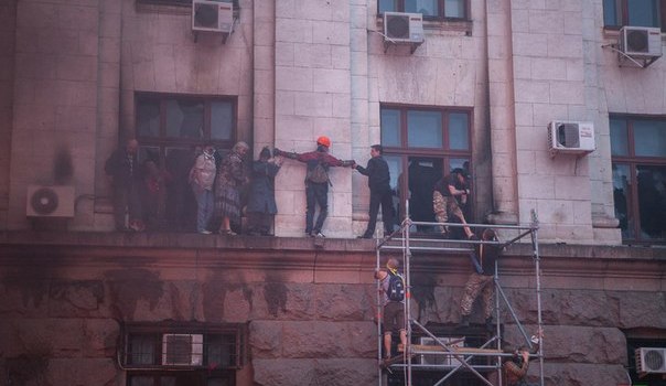 Людей спасали, но всех не вытащили. Фото: Андрей Боровский.