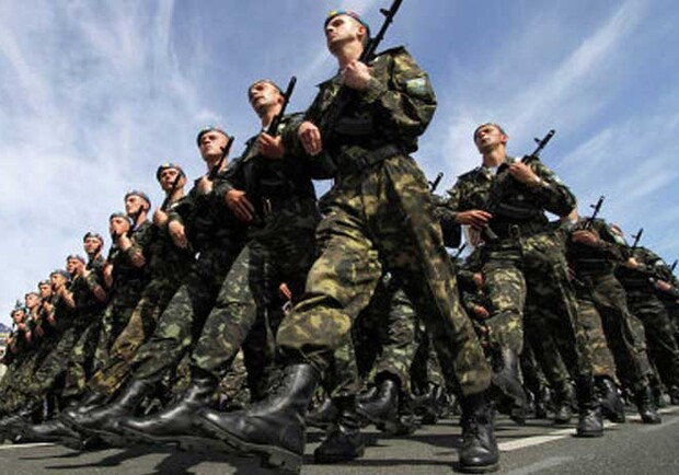 В военный резерв зачисляют невоеннообязанных. Фото с сайта obozrevatel.com