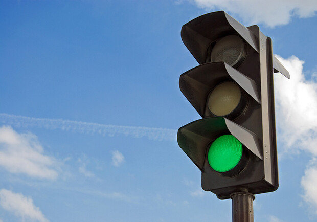Новость - Транспорт и инфраструктура - Почему на перекрестке улиц Мечникова-Разумовская отключили светофоры