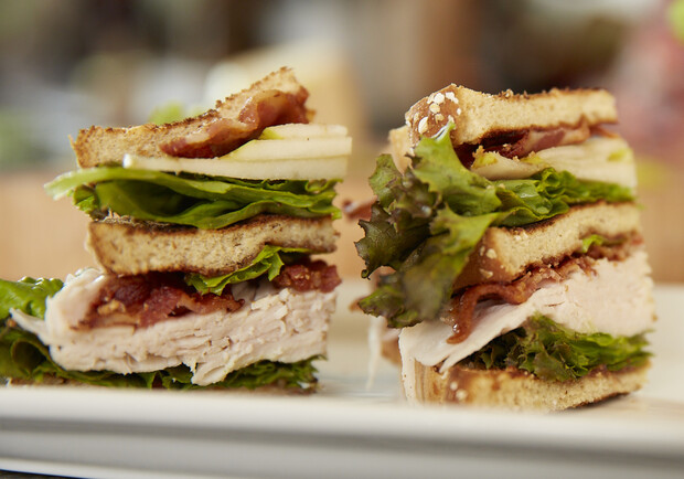 Новость - Досуг и еда - Рецепт дня: сэндвич с курицей