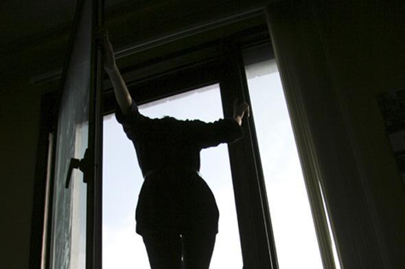 Новость - События - 26-летняя одесситка выбросилась из окна шестнадцатиэтажки