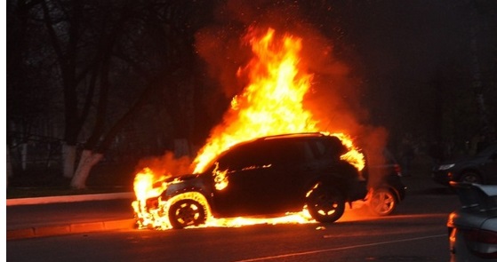 В Одессе ночью сгорела машина. Фото: antikor.com.ua