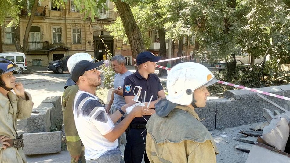 Новость - События - В Одессе обрушился Масонский дом: появилось видео с места происшествия