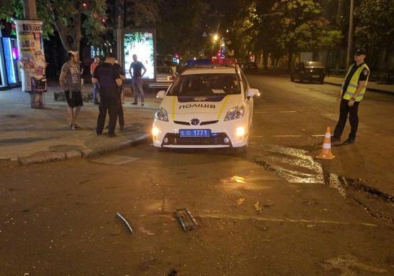 Новость - События - Из-за ДТП в центре Одессы пострадали две девушки