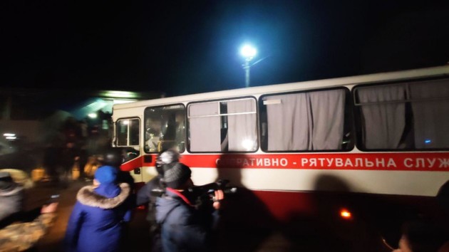 Новость - События - Эвакуация украинцев из Уханя: автобусы прибыли в Новые Санжары