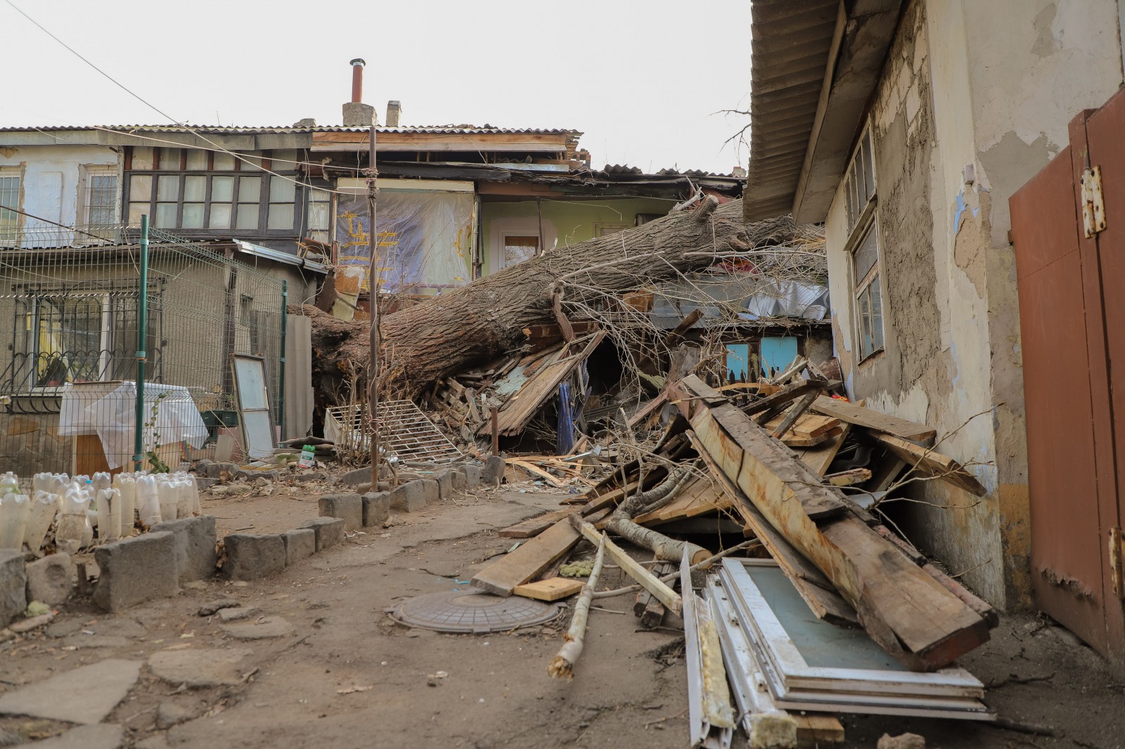 Что с разваленным домом на Молдаванке Фото: горсовет 