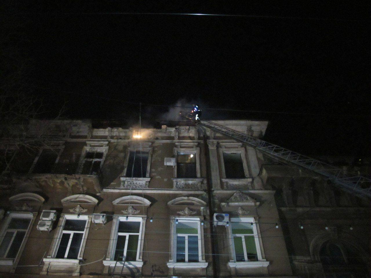 В ночь на 1 марта на Греческой горел памятник архитектуры. Фото пресс-службы ГСЧС
