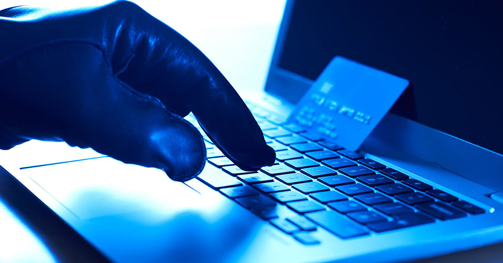 Крали деньги с банковских карт: в Харькове СБУ поймала банду хакеров