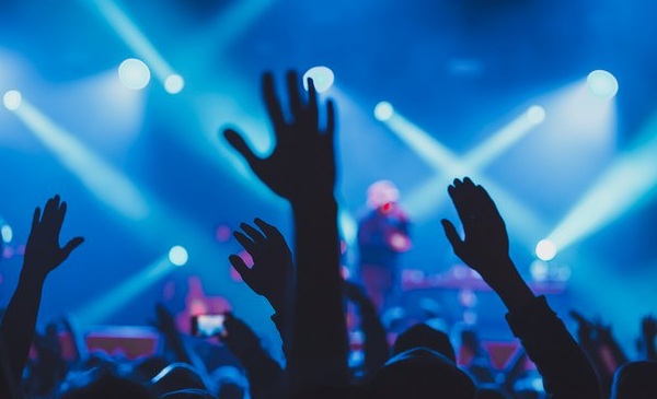 Оторвешься: объявили еще восемь исполнителей Brave! Factory