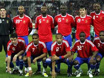 Первый матч обновленной команды французов закончился проигрышем
Фото http://static.akipress.org