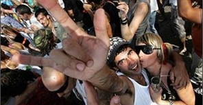 Море, солнце, драйв: ТОП-5 лучших молодежных пляжей Крыма