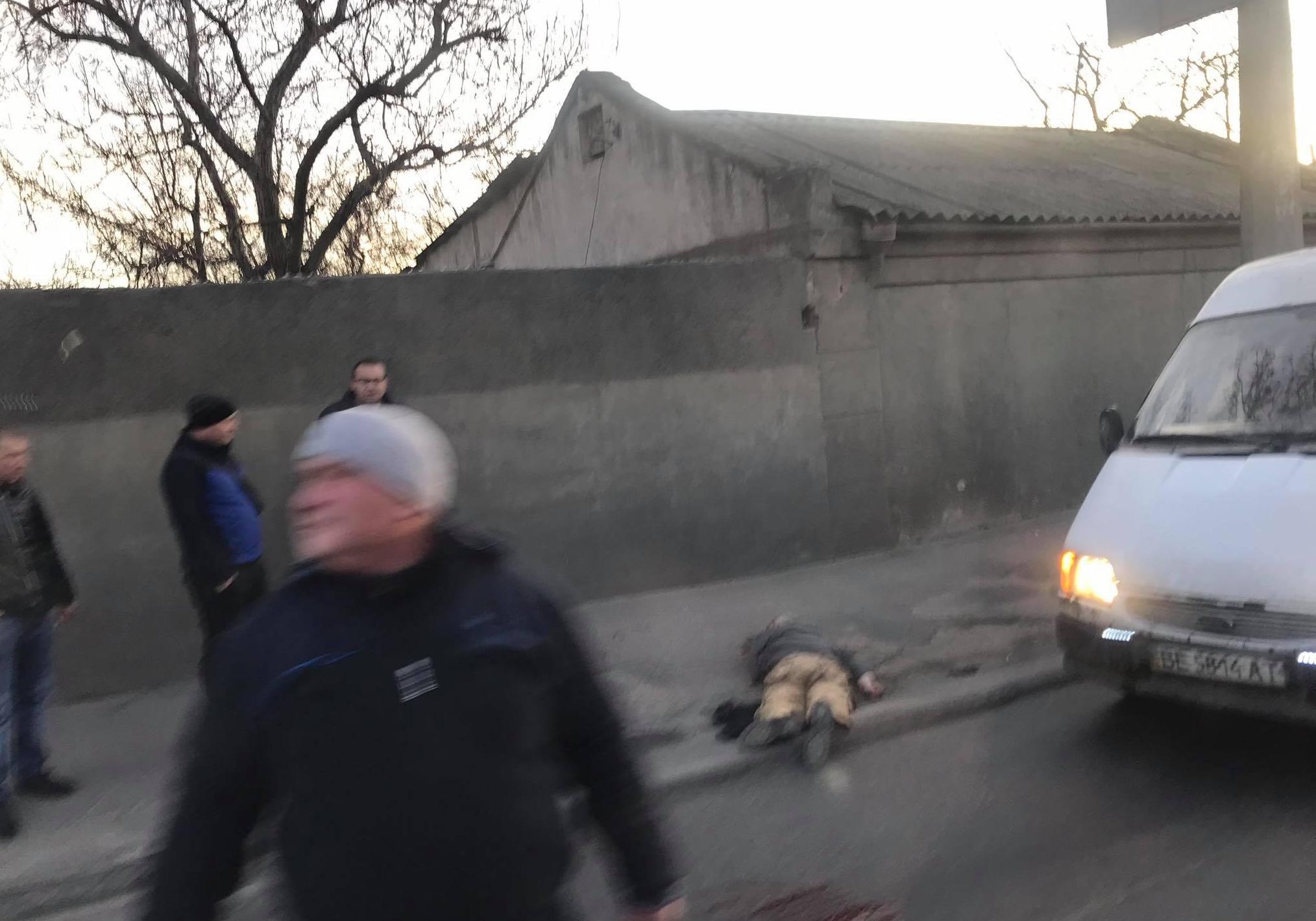 На Грушевского автомобиль сбил человека и уехал Фото: Odessa Online 