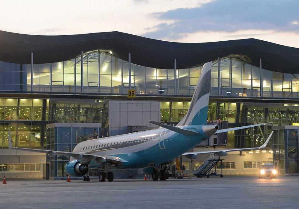 Коронавирус в Украине: Кличко просит закрыть авиасообщение со странами, где бушует эпидемия