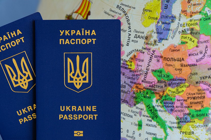 Пандемия коронавируса: Украина прекратила выдавать визы