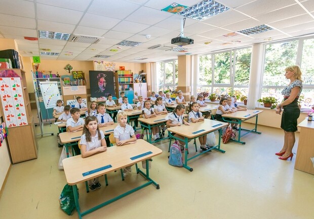 Из-за карантина: учебный год в одесских школах могут продлить до июля фото