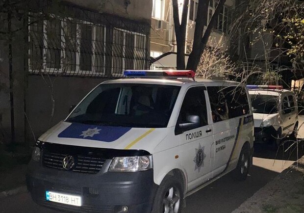 В Одессе в подъезде дома прогремел взрыв: подробности ЧП фото