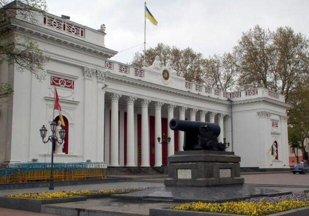 Одесская мэрия и городские службы уходят на спецрежим: как они будут работать фото