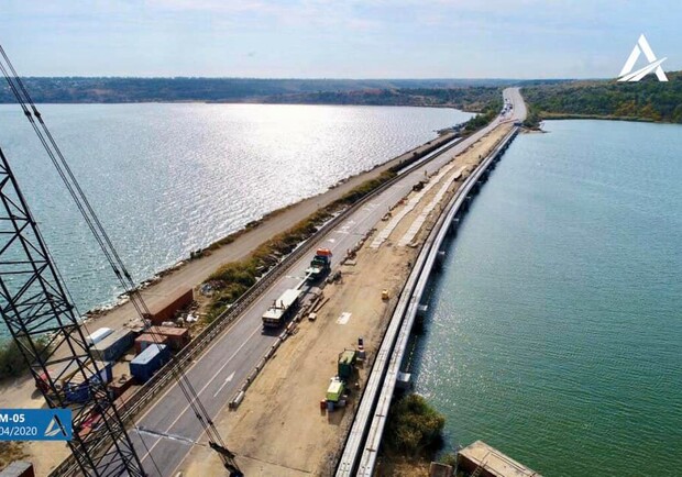 Под Одессой возобновили ремонт Хаджибейского моста