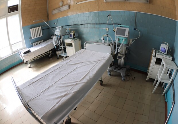 В ожидании пика вируса: в одесских больницах прибавилось 30 аппаратов ИВЛ фото