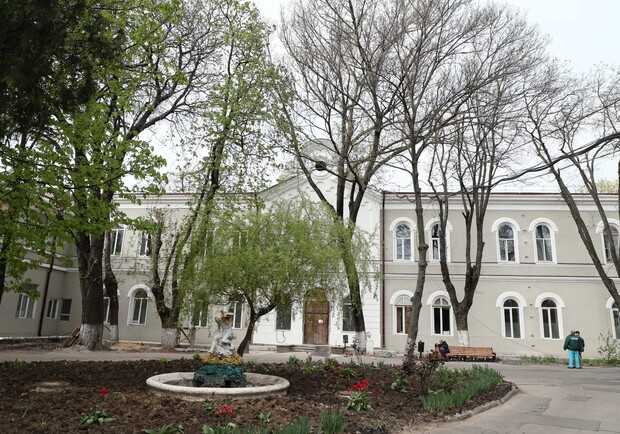 В Одессе продолжается ремонт Еврейской больницы: фотоотчет  фото