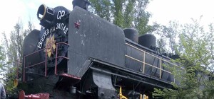 Ко Дню Победы: в Днепре восстанавливают паровоз Сталина (фото)