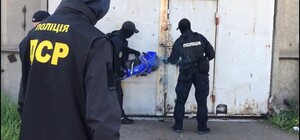 Спирта на 110 тысяч: в Запорожье накрыли незаконное производство алкоголя