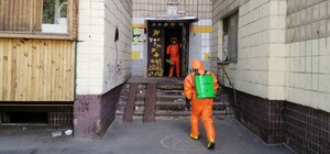 В Полтаве проводят дезинфекцию подъездов. Адреса