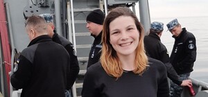 Впервые в Украине: в Одессе девушка стала военным водолазом 