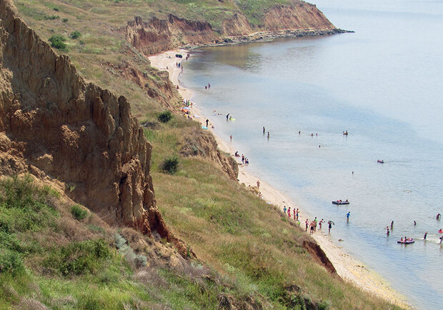 Пять морских мест Одесской области, где стоит побывать   - фото склоны Черного моря