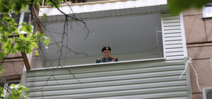 Оркестр Военной академии Одессы устроил концерт под окнами 99-летнего ветерана