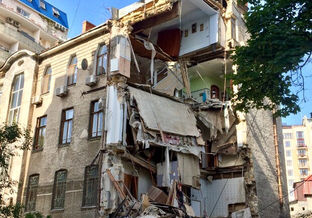 Названа причина обвала дома на Французском бульваре Фото: Одесская Жизнь