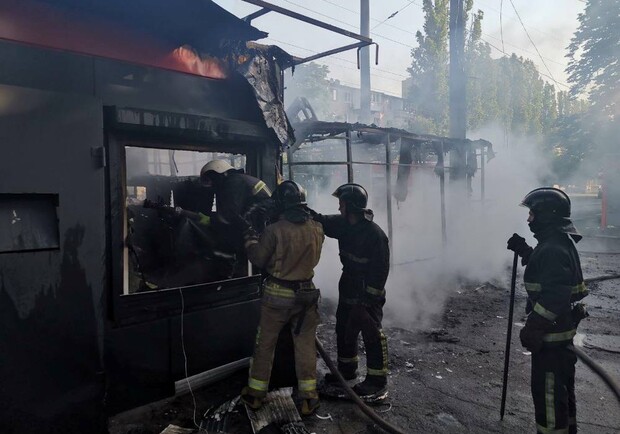 В Одессе на Черемушках сгорел киоск  Фото: ГСЧС