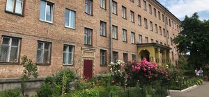 Взрыв на Позняках: в каких условиях живут люди из разрушенного дома